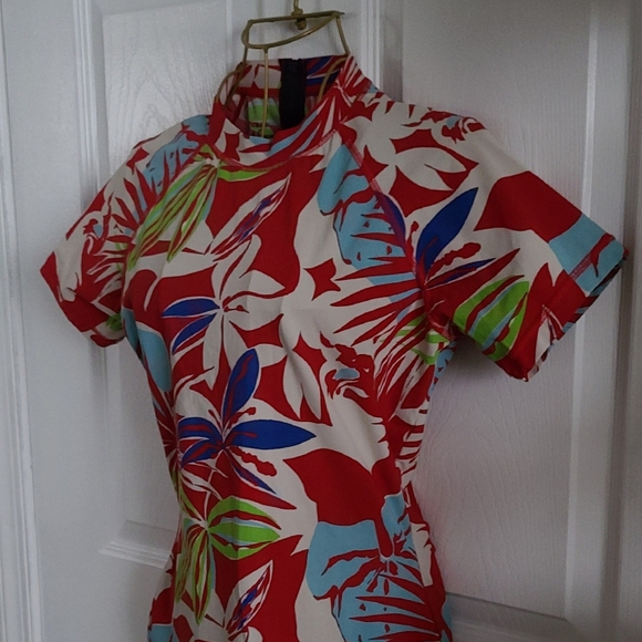 J.Crew Hawaiian Print Rash Guard - Picture 3 of 5